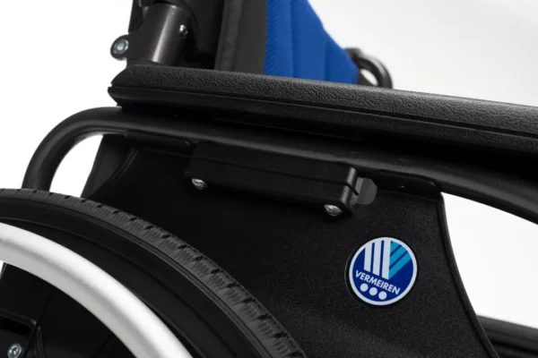 D200 Split C89 - Detail armrest adjustment D200 Split C89 - Detail armrest adjustment