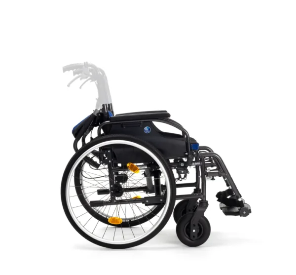 D200 Split C89 - Side view backrest folded 2 D200 Split C89 - Side view backrest folded 2