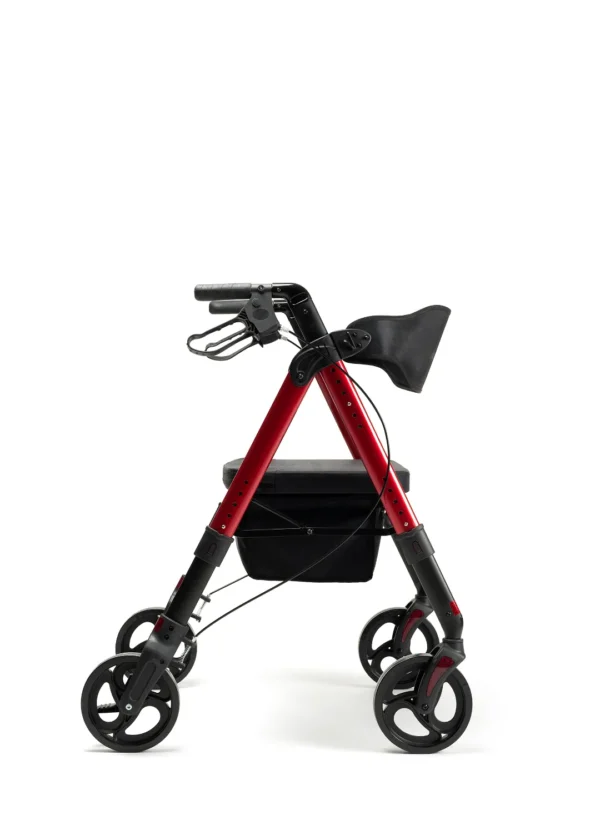 Goliat - Red - Side view Goliat - Red - Side view