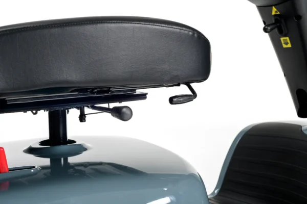 Kuarz - Detail seat handles Kuarz - Detail seat handles