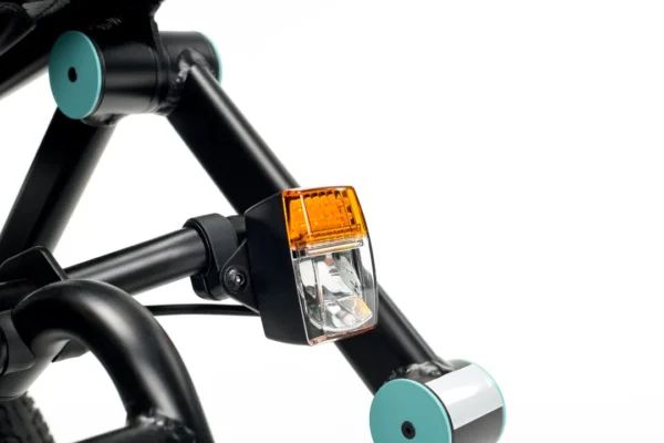 Plego - Detail front light Plego - Detail front light